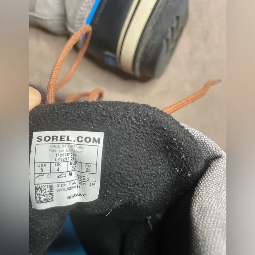Sorel good used